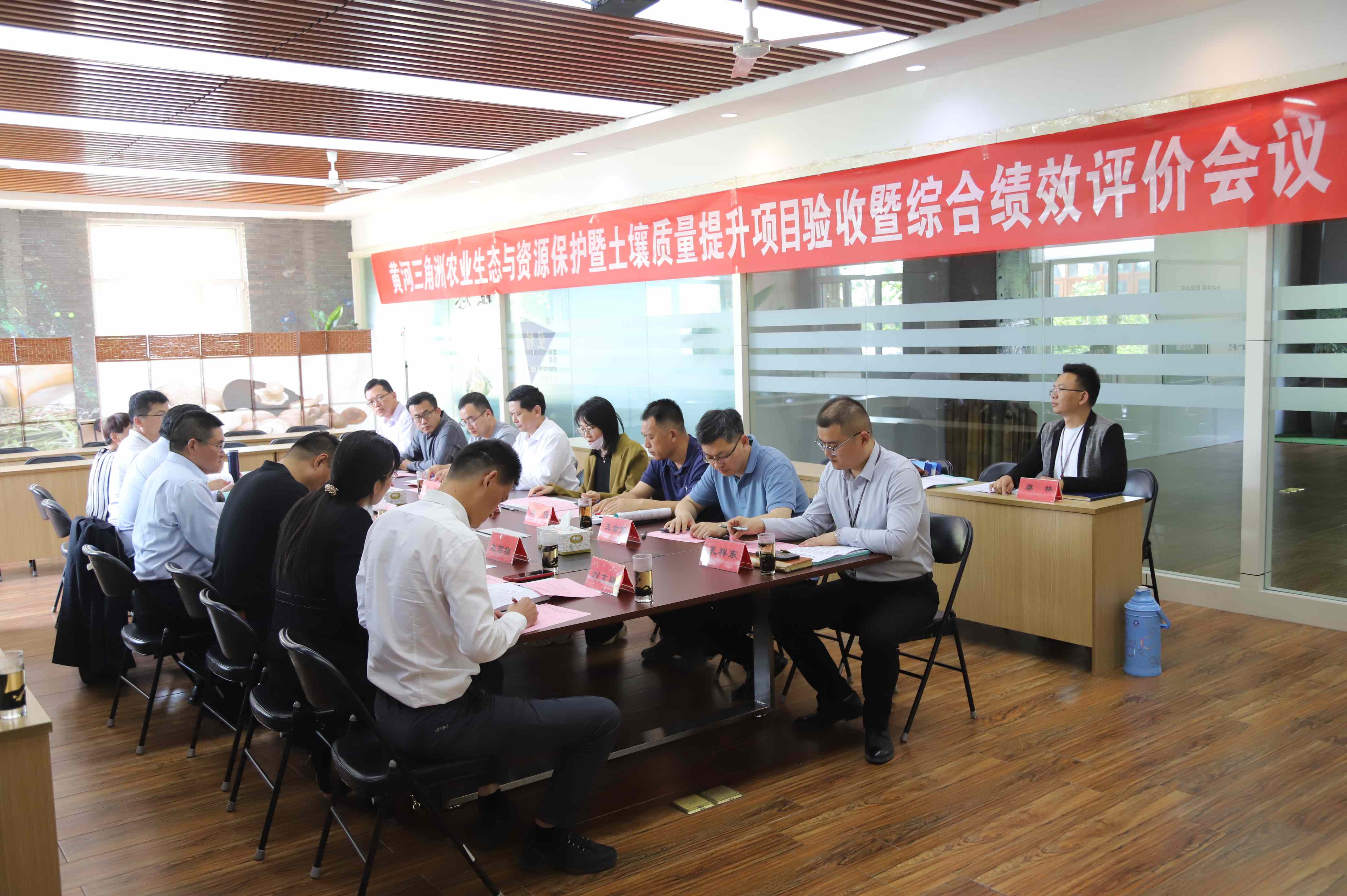 山(shān)東(dōng)省科(kē)技(jì)型中小(xiǎo)企業(yè)創新能(néng)力提升工(gōng)程項目驗收暨綜合績效評價會(huì)議(yì)在博華生(shēng)态農(nóng)業(yè)順利召開(kāi)